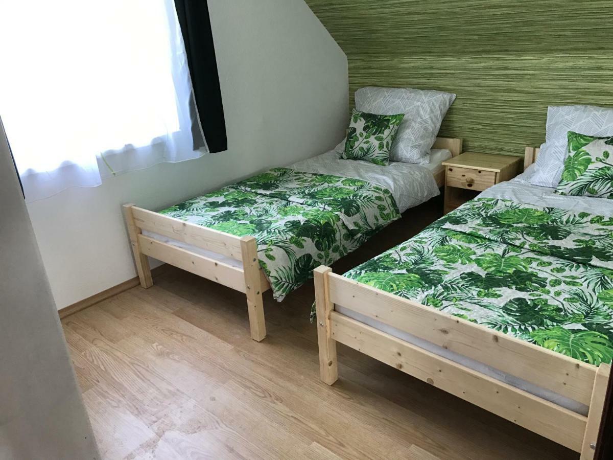 Rozsavoelgy Apartman Балатонлелле Экстерьер фото